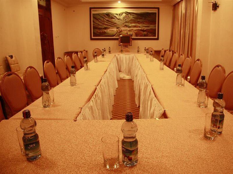 Caravan Hotel Addisz-Abeba Kültér fotó
