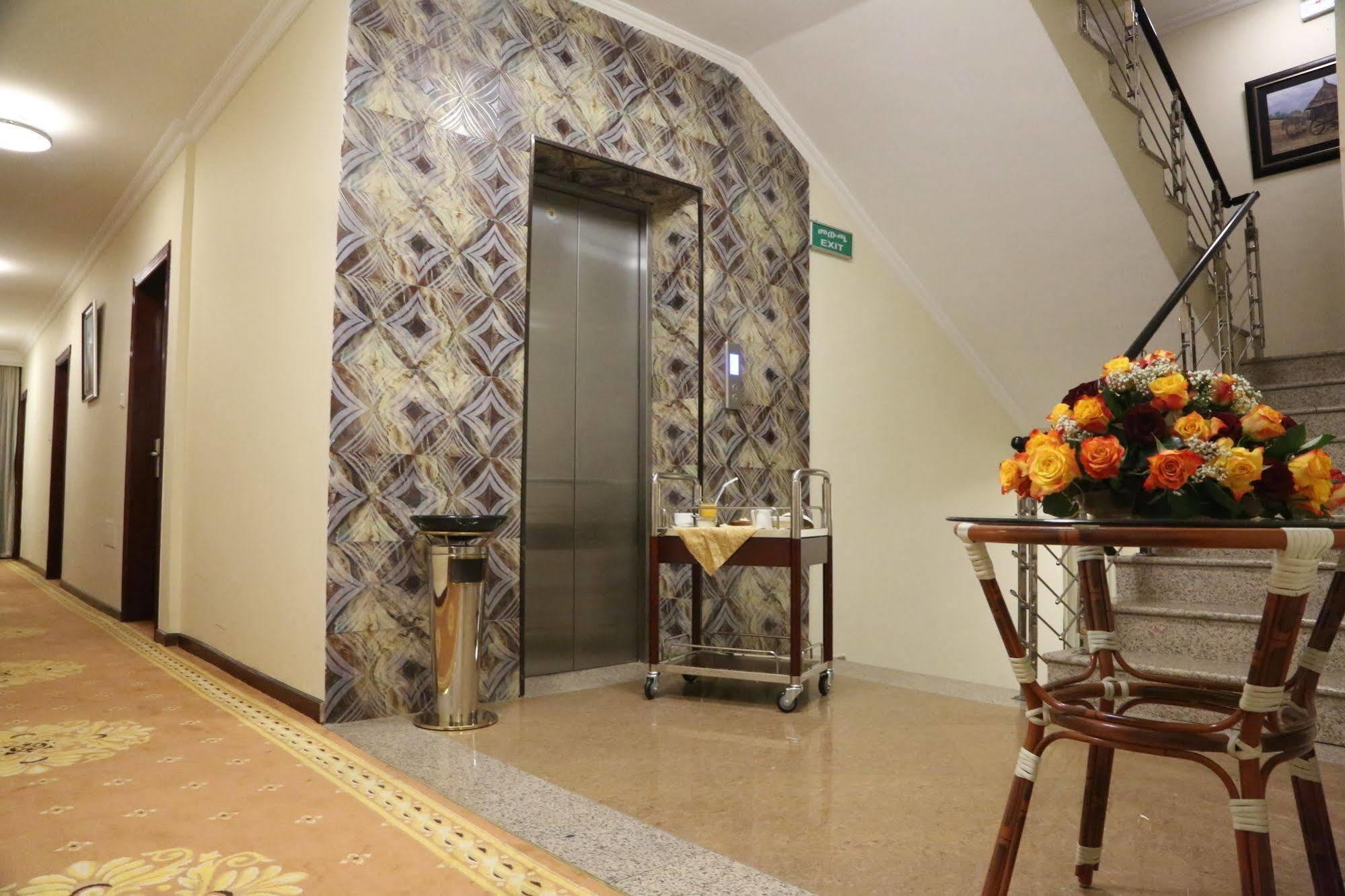 Caravan Hotel Addisz-Abeba Kültér fotó
